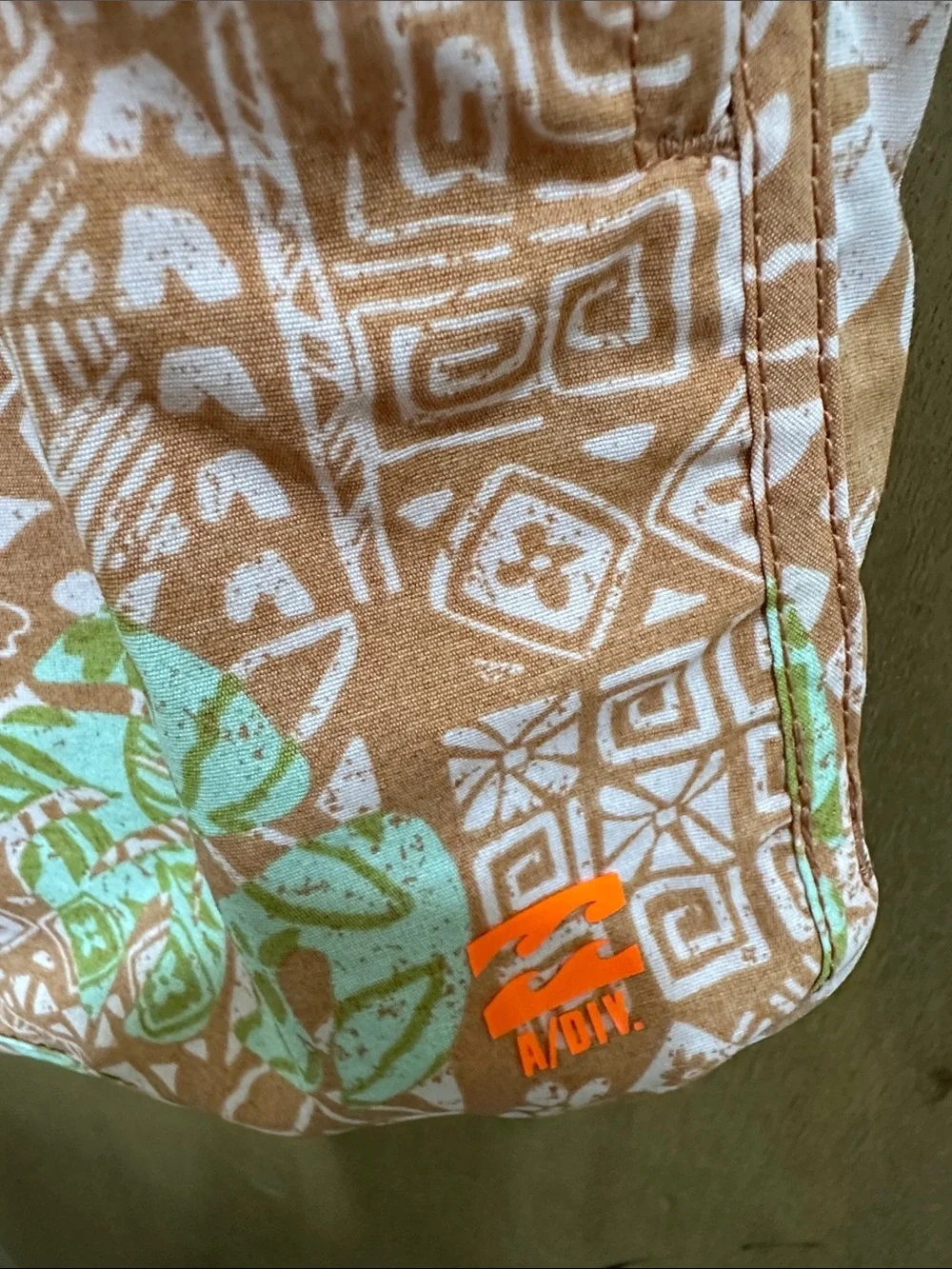 Billabong Orange and Mint Floral Elastic-Waist Women’s Shorts